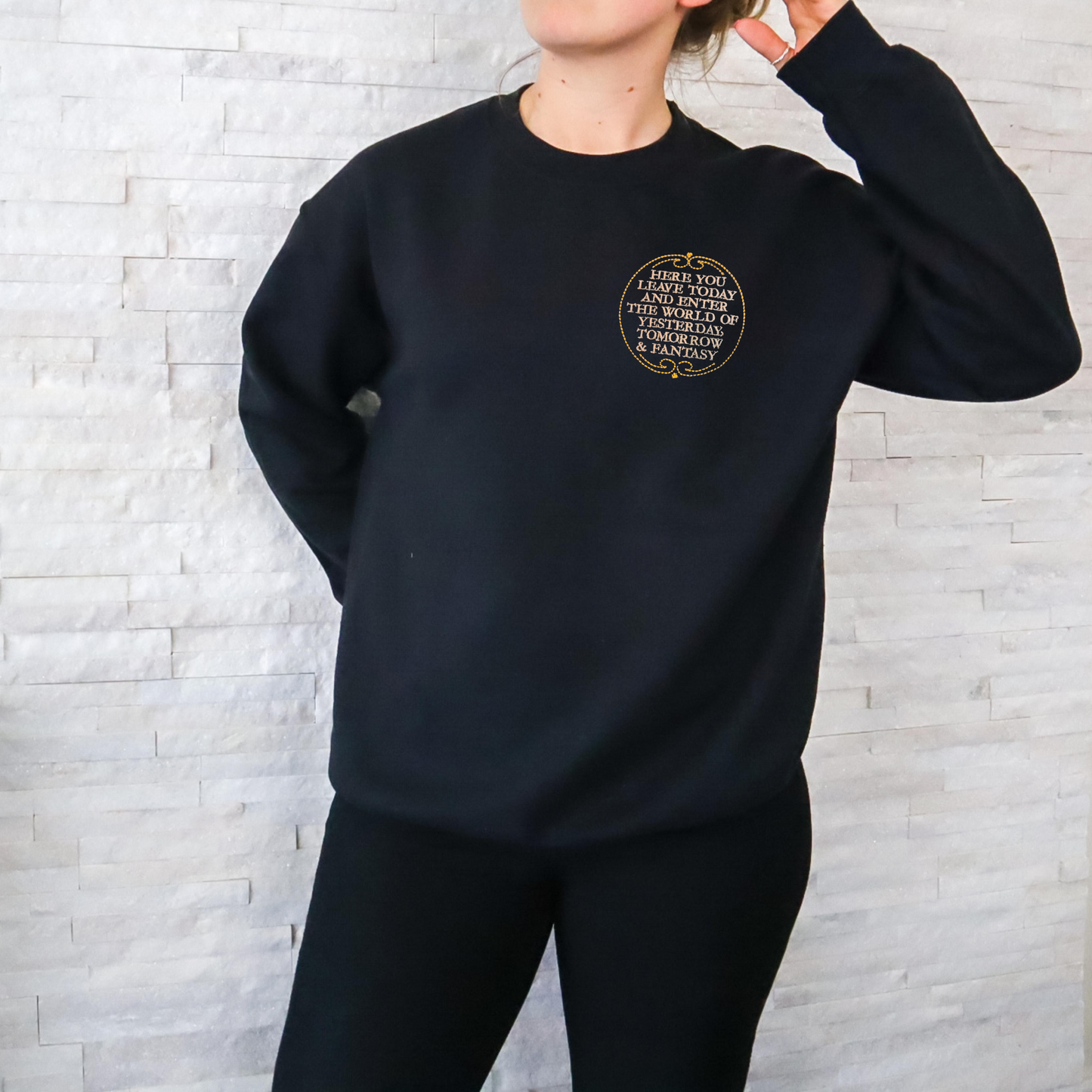 Disney World Welcome Plaque Black Embroidered Crewneck Sweatshirt